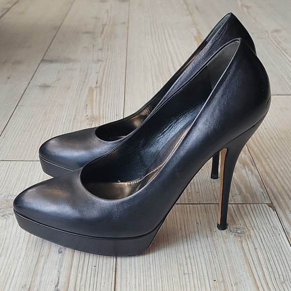 Gucci Leather Platform Pumps - Picture 2 of 5